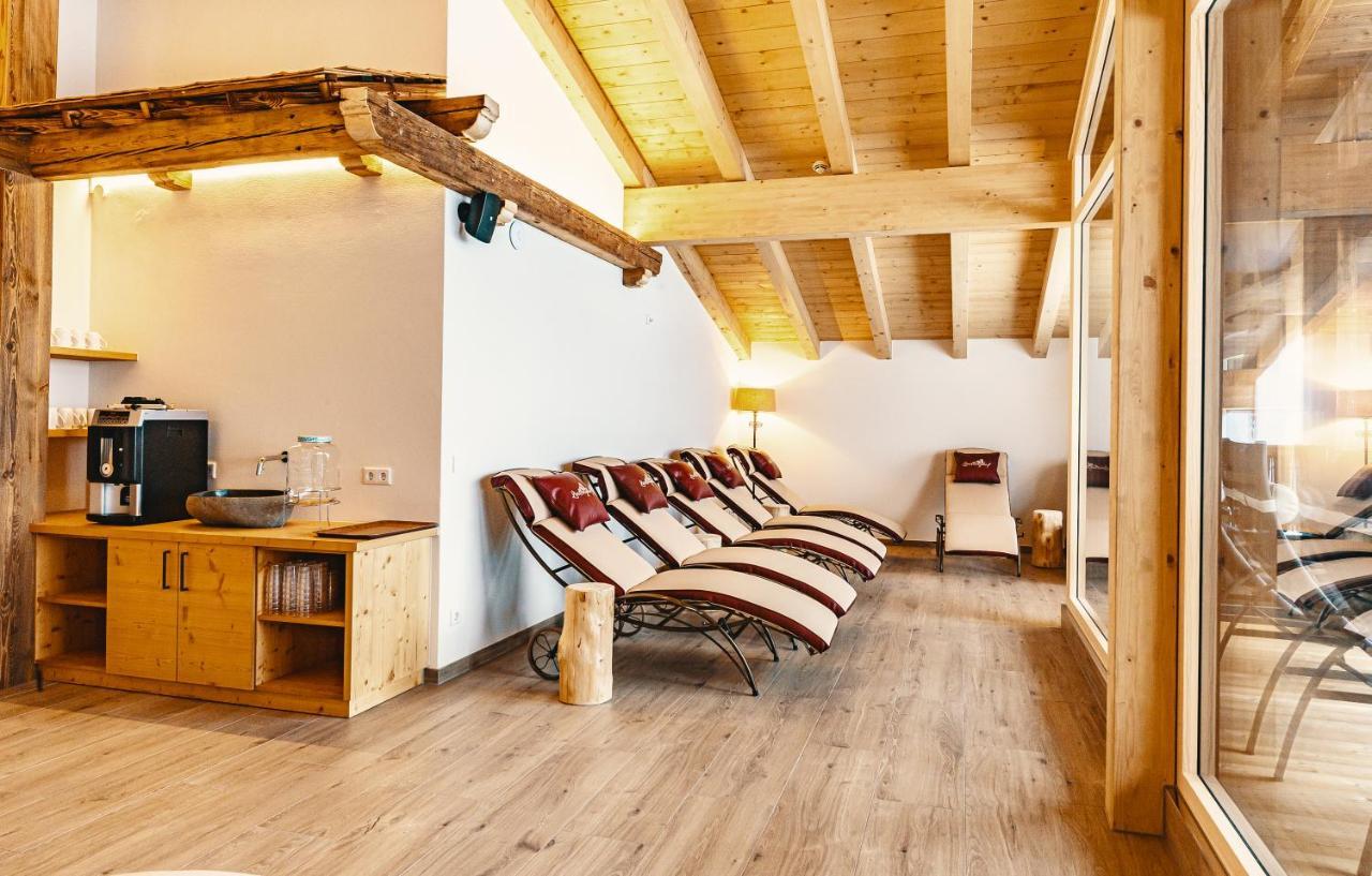 Lindlinghof Aparthotel ซาลบาคฮินเทอร์เกลมม์ ภายนอก รูปภาพ